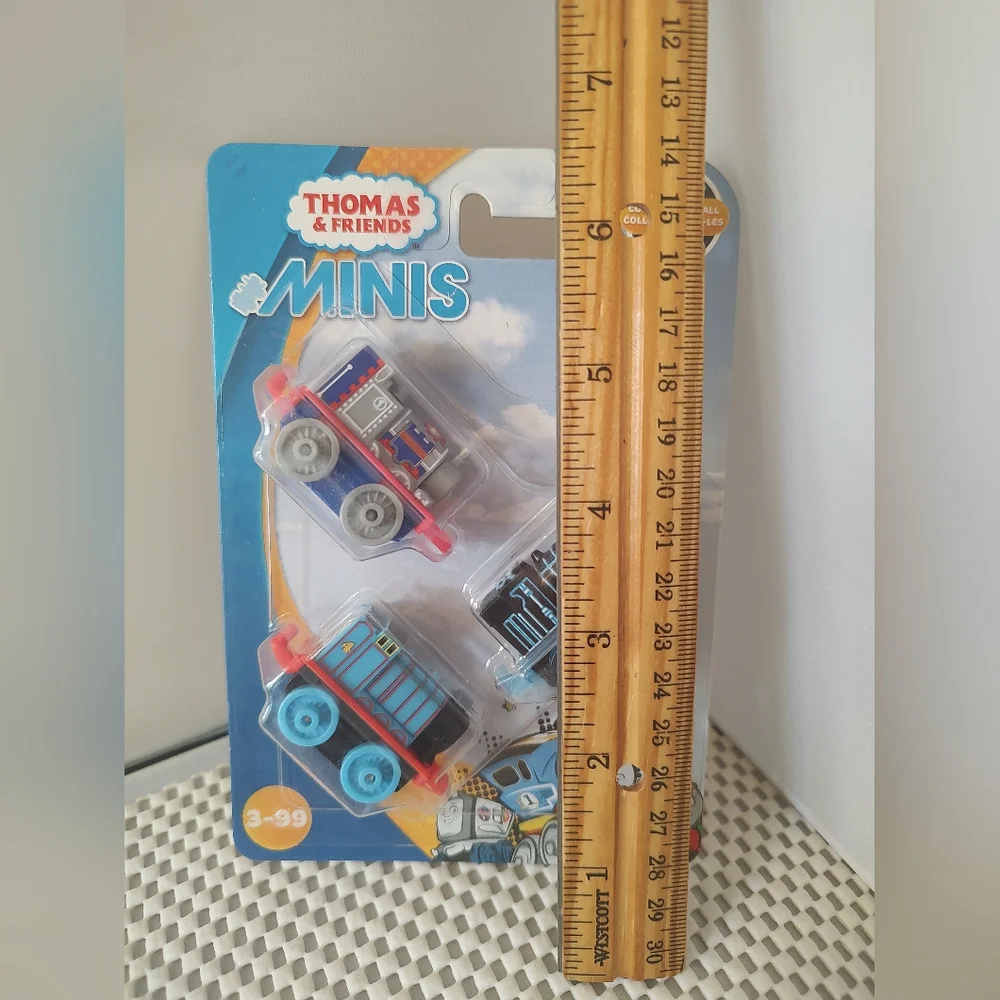 Thomas and Friends Minis: Gordon, Knight Skarloey, X-ray Emily 2019 Trains NWT